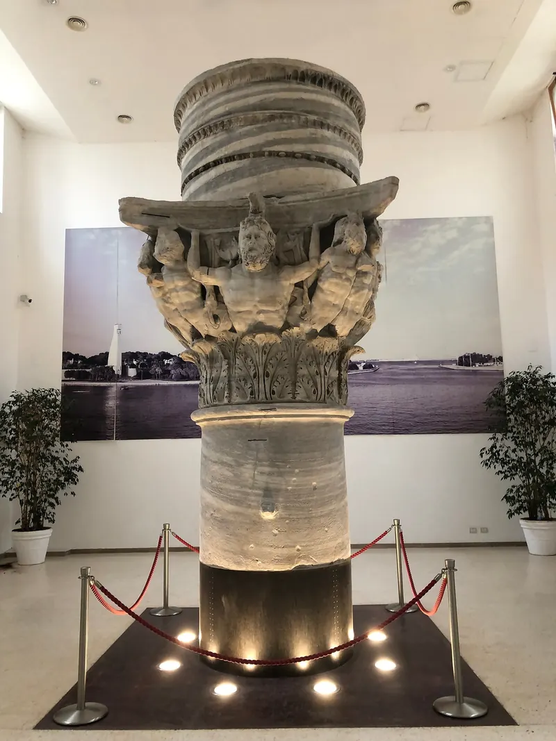 Roman column capital in Palazzo Granafei-Nervegna, Brindisi
